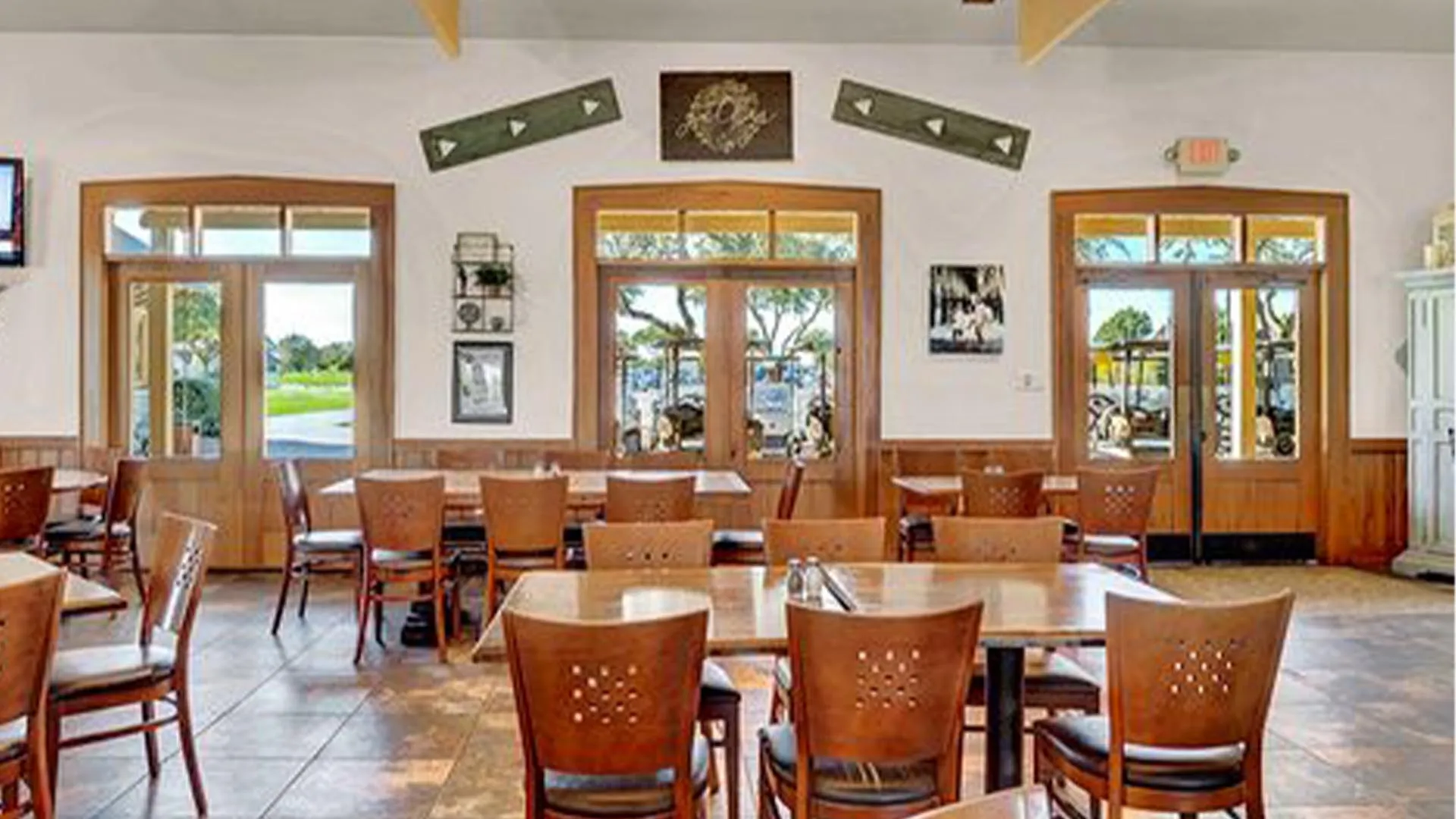 Dining room at Julianna’s Restaurant